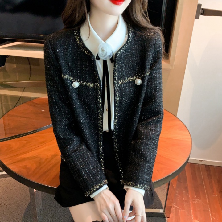 Autumn and winter jacket fashion and elegant tops