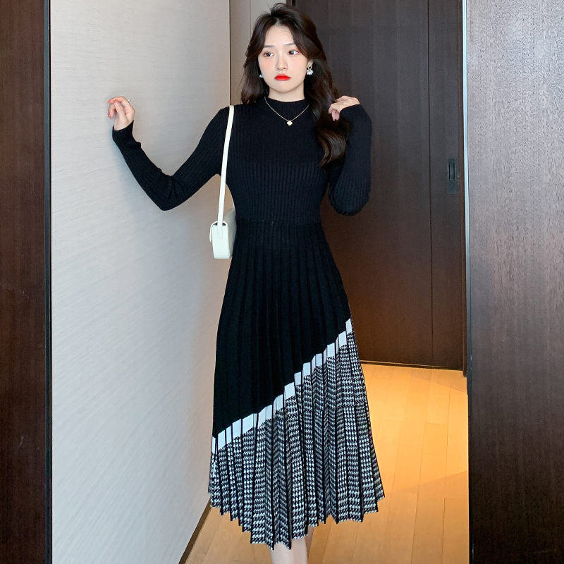 Knitted sweater dress autumn and winter dress for women
