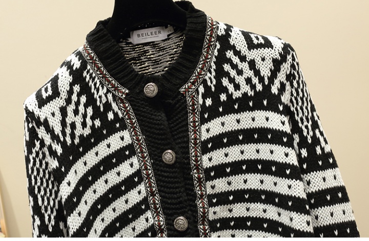Long sleeve Casual cardigan temperament sweater for women
