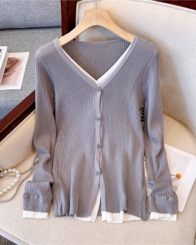 V-neck autumn all-match slim Pseudo-two sweater