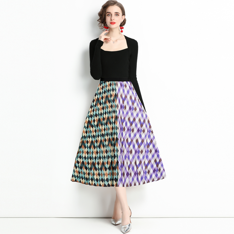 Black printing sweater mixed colors skirt 2pcs set for women