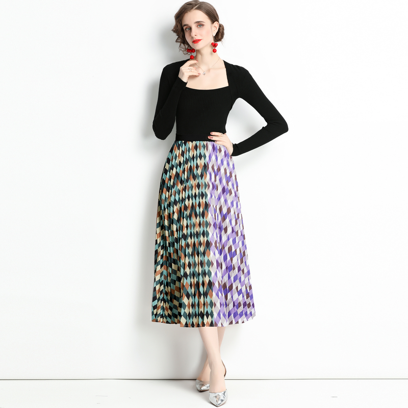 Black printing sweater mixed colors skirt 2pcs set for women