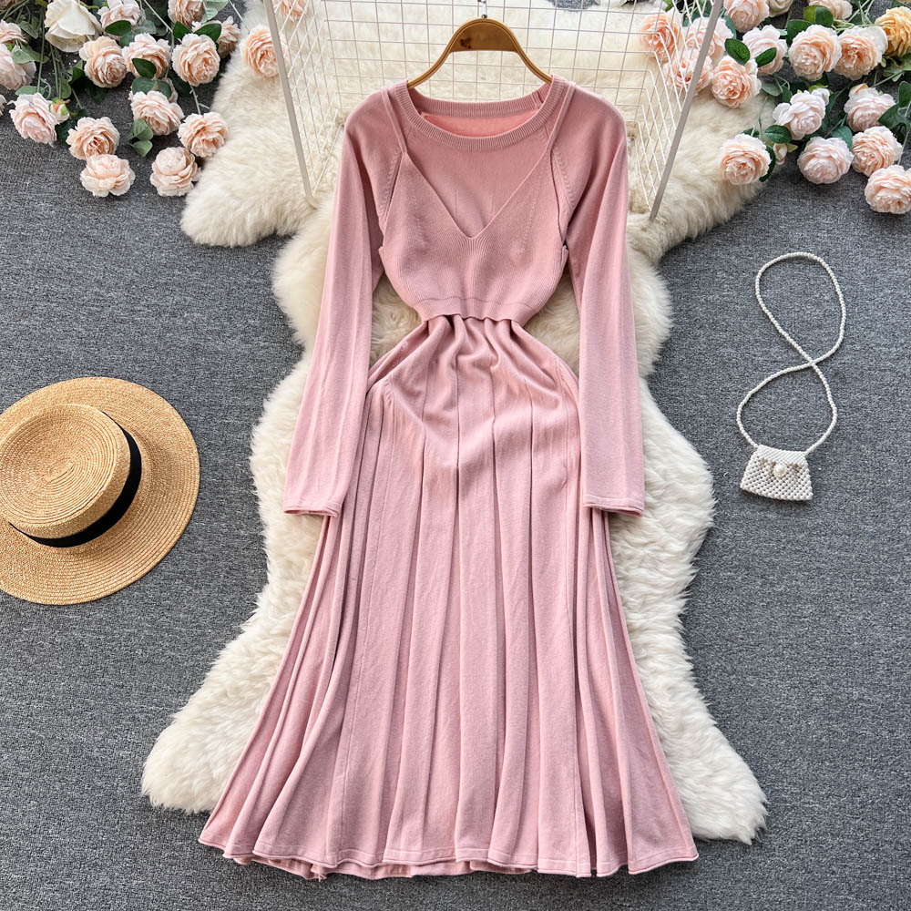 Slim knitted Pseudo-two pleated temperament dress