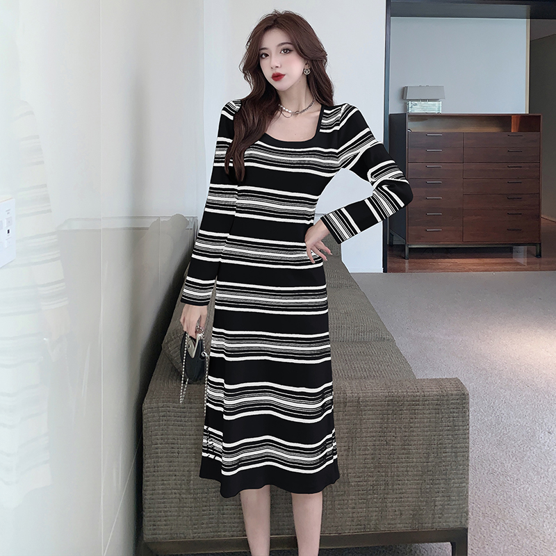 Stripe retro autumn and winter knitted long sleeve dress