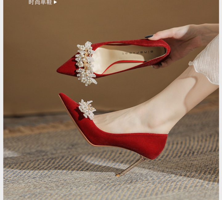 Fine-root bride wear wedding dress pointed low shoes
