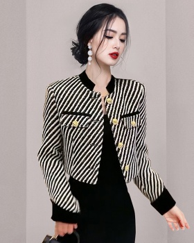 Fashion and elegant stripe short autumn and winter coat