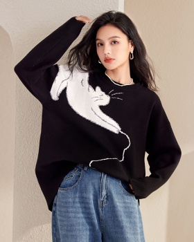 Black unique pullover tender lazy kitty sweater for women