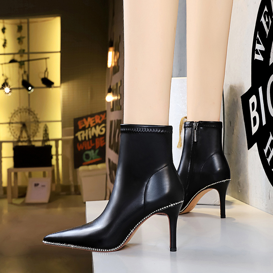 Nightclub pointed stilettos European style slim short boots