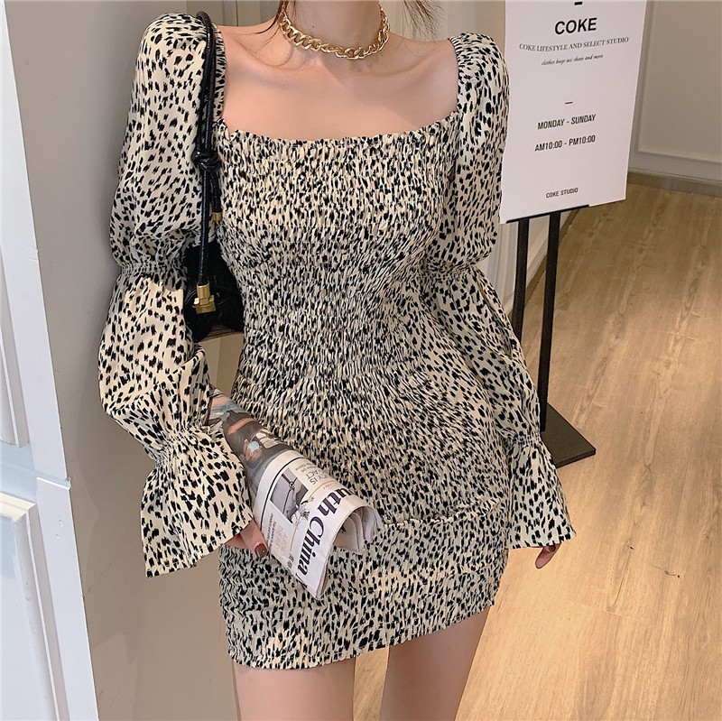 Colors package hip puff sleeve slim bottoming retro dress