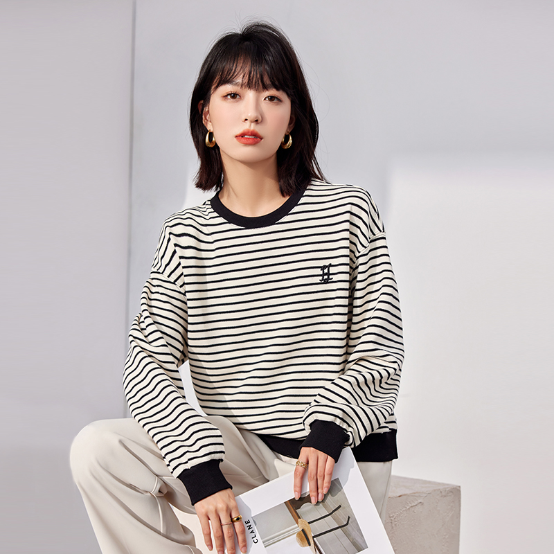 Pullover round neck loose tops retro stripe autumn hoodie