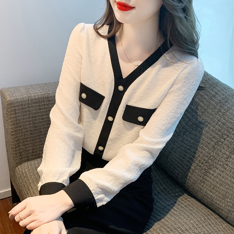 Autumn and winter Korean style V-neck shirt for women