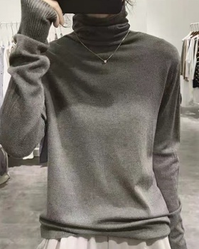 Wears outside sweater slim bottoming shirt for women