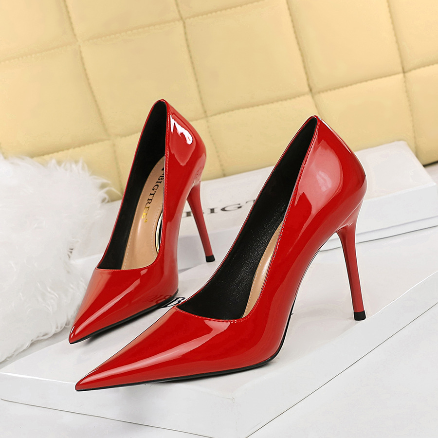 Sexy pointed shoes slim low high-heeled shoes for women