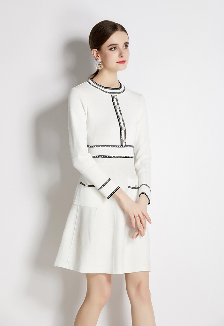 Ladies fashion and elegant temperament knitted dress