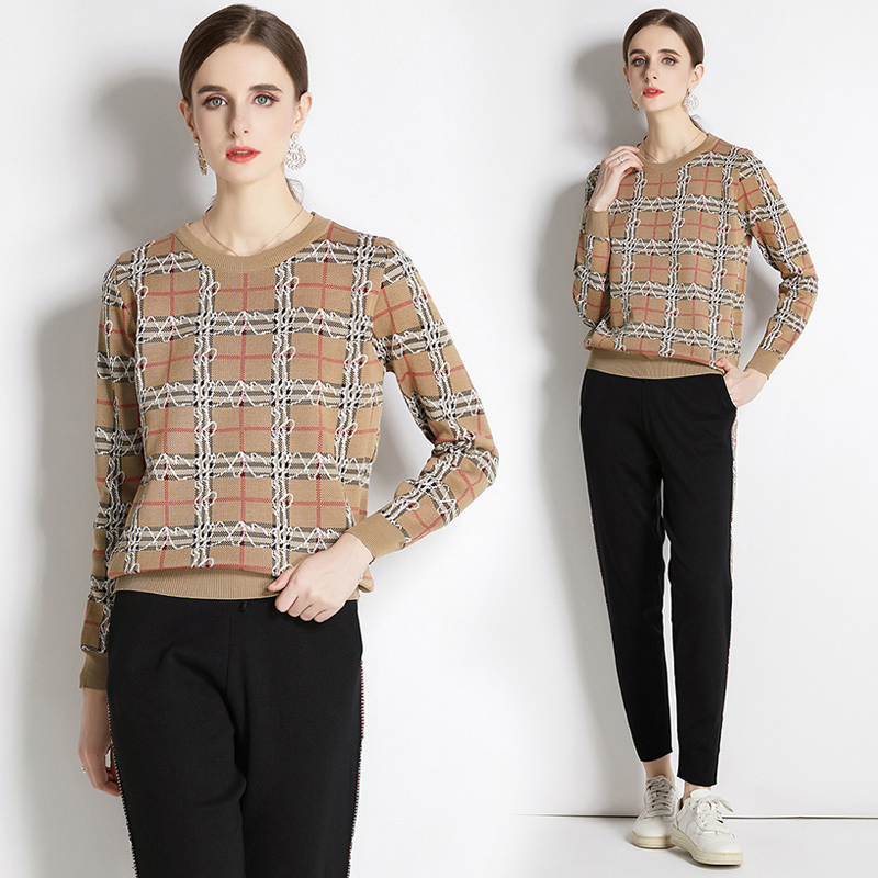 Pullover round neck Western style pattern sweater a set