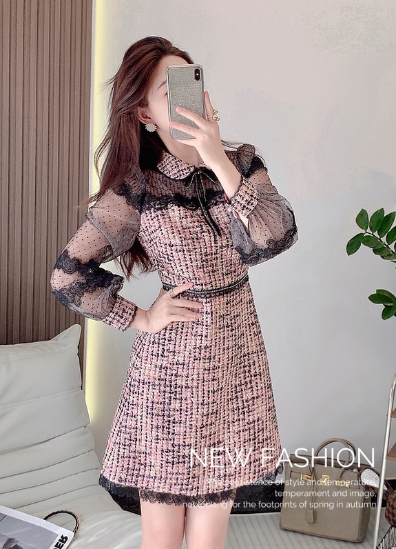 Slim temperament fashion and elegant autumn light dress