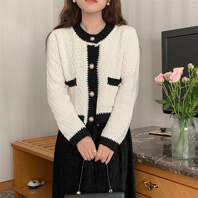 Autumn and winter cardigan knitted sweater for women