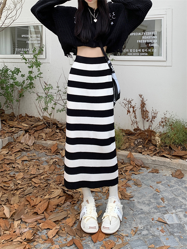 Package hip woolen yarn skirt knitted stripe long dress