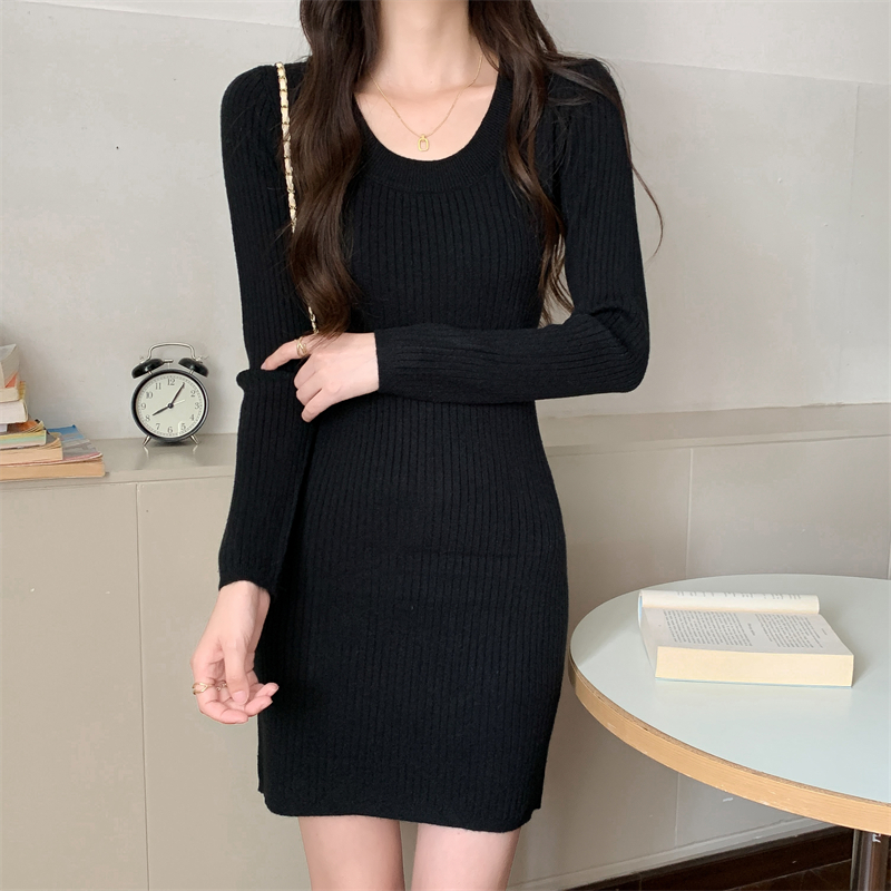 Tight slim package hip inside the ride knitted dress