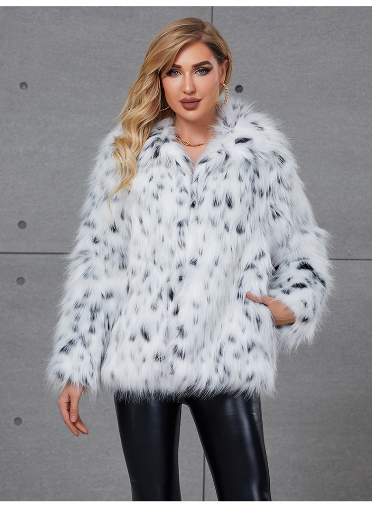 Lapel thermal leopard point autumn and winter coat for women
