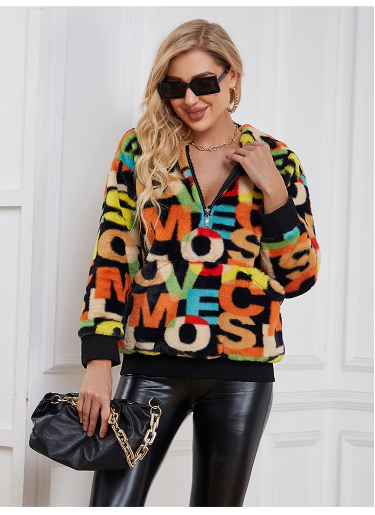 Short colors hooded letters European style coat for women