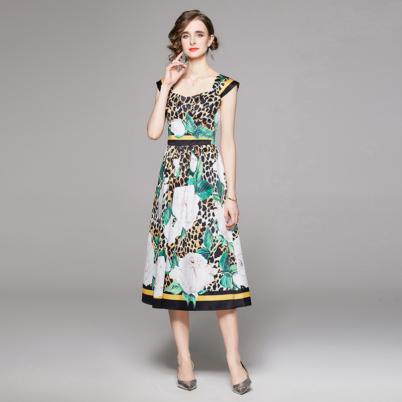 Pinched waist fashion slim European style printing dress