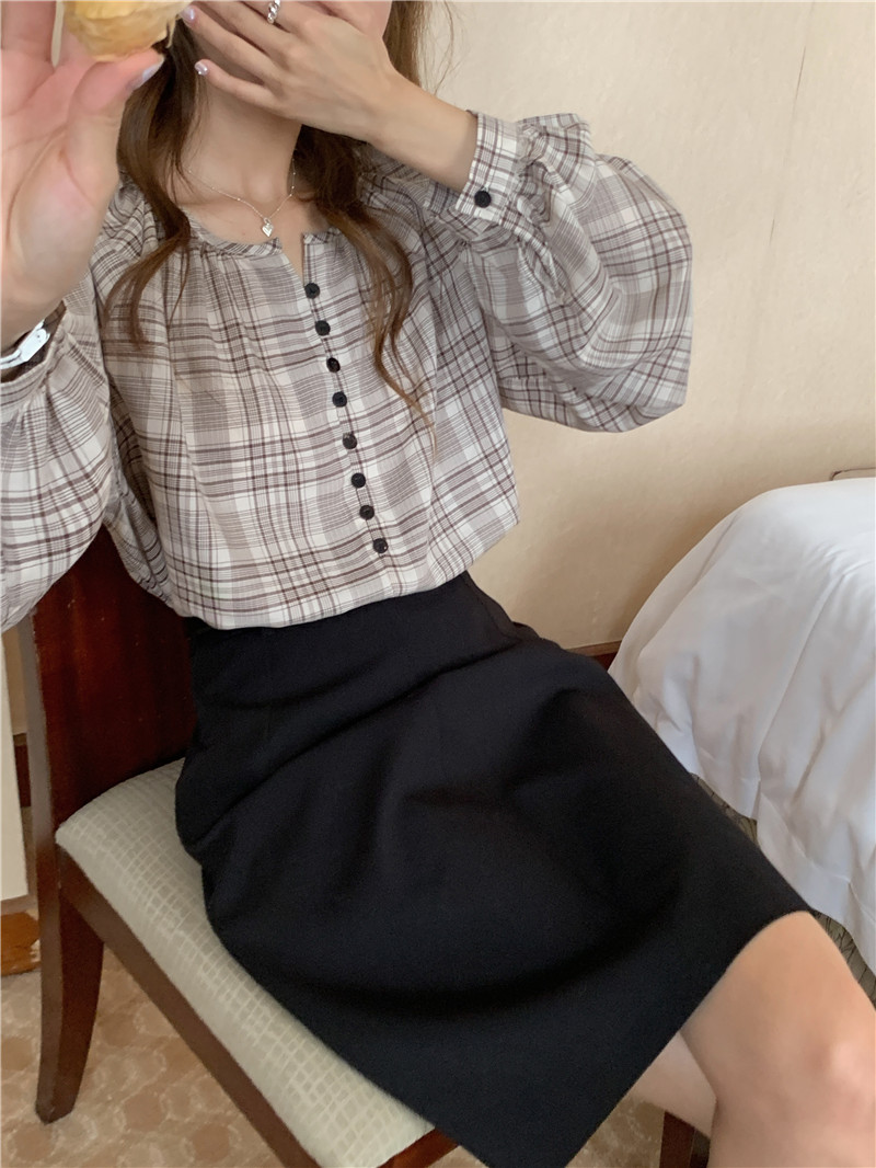 Long sleeve pullover plaid Korean style shirt