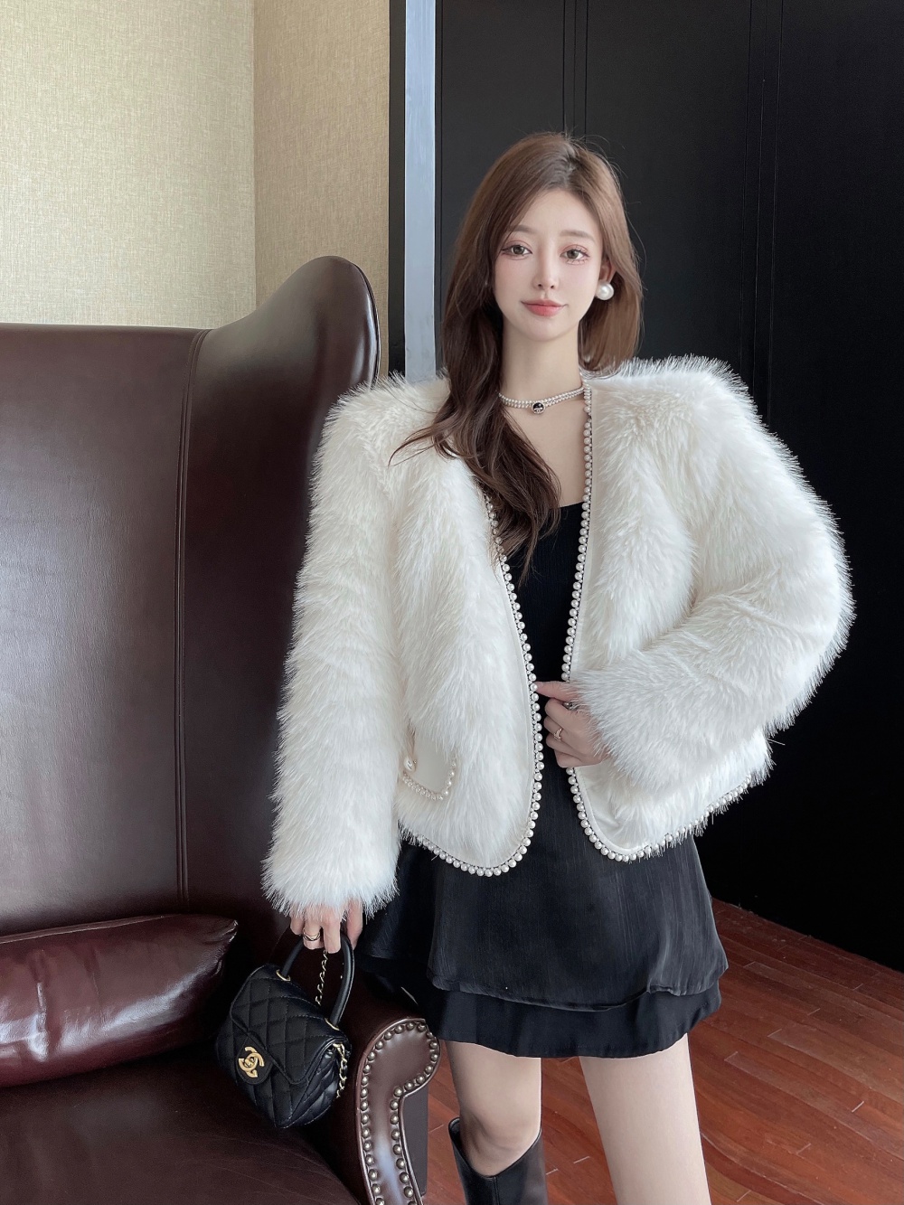 White light autumn and winter coat thick beading fur coat