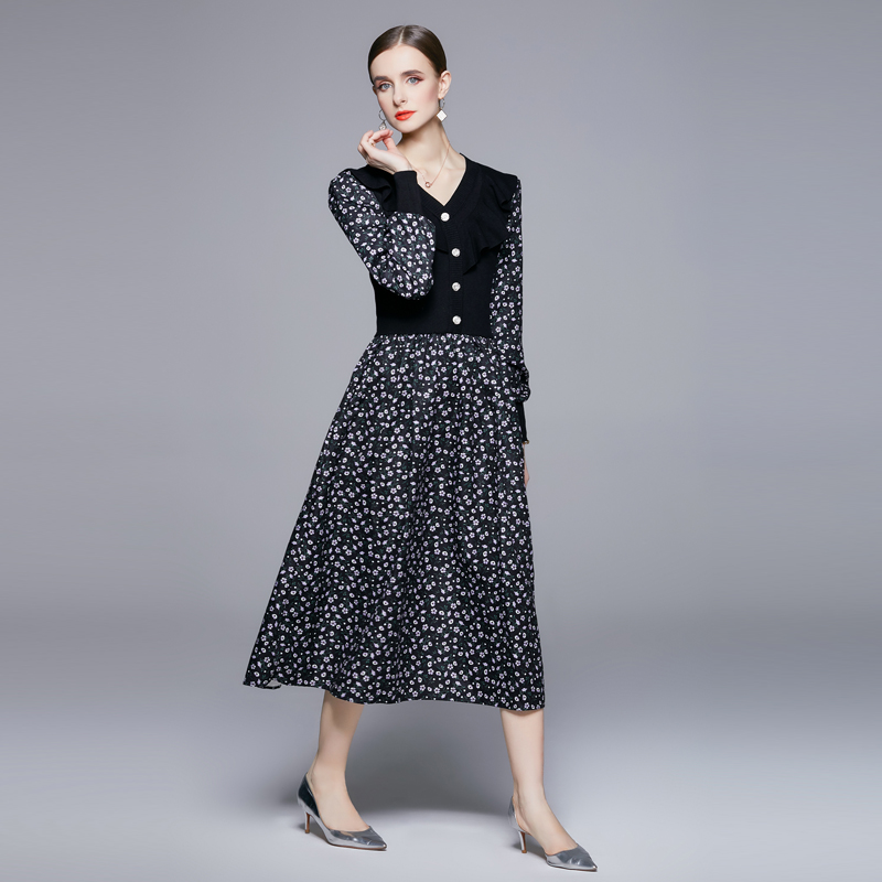 Winter knitted Pseudo-two sweater floral splice dress