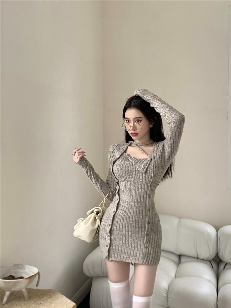 Autumn and winter pinched waist package hip dress