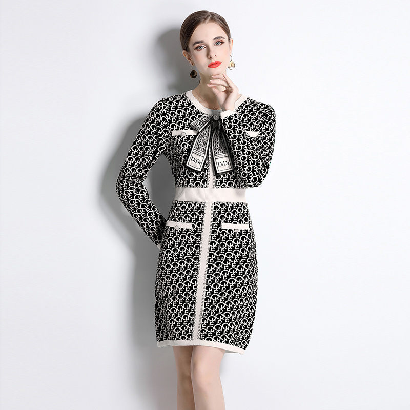 Letters France style autumn and winter slim dress