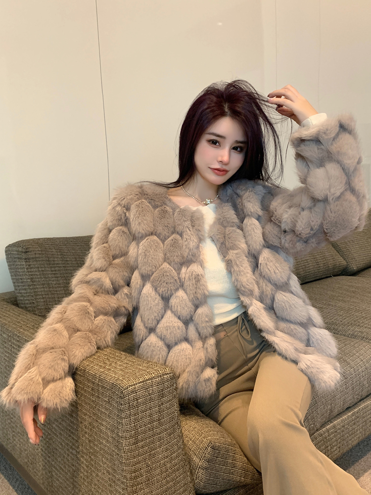 Elmo short overcoat imitation of fox fur light coat