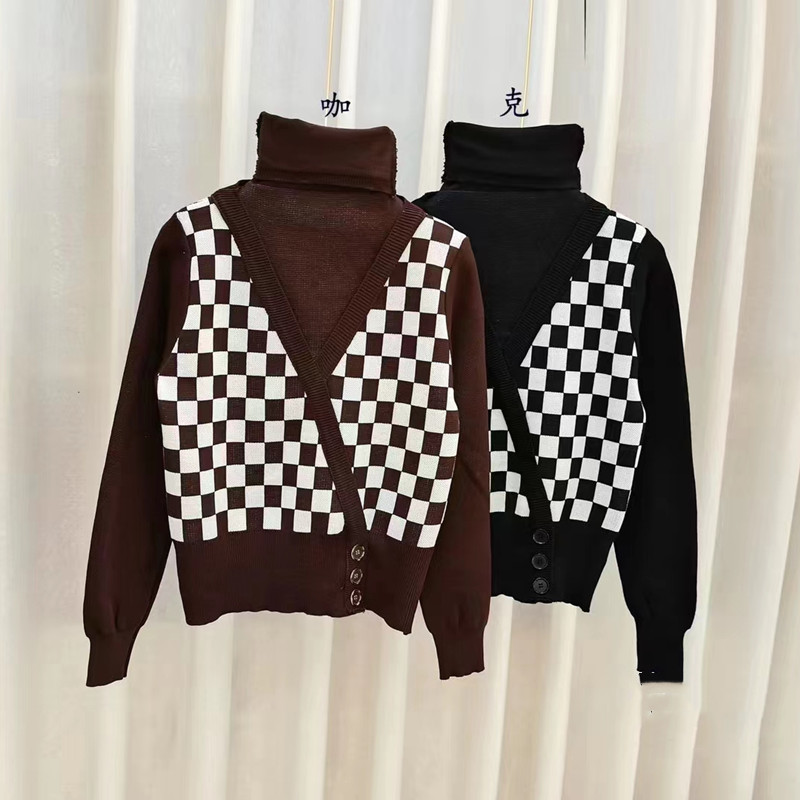 Pseudo-two high collar mixed colors European style sweater