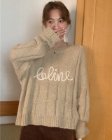 Letters round neck long sleeve maiden pullover sweater