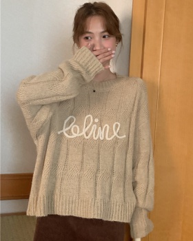 Letters round neck long sleeve maiden pullover sweater