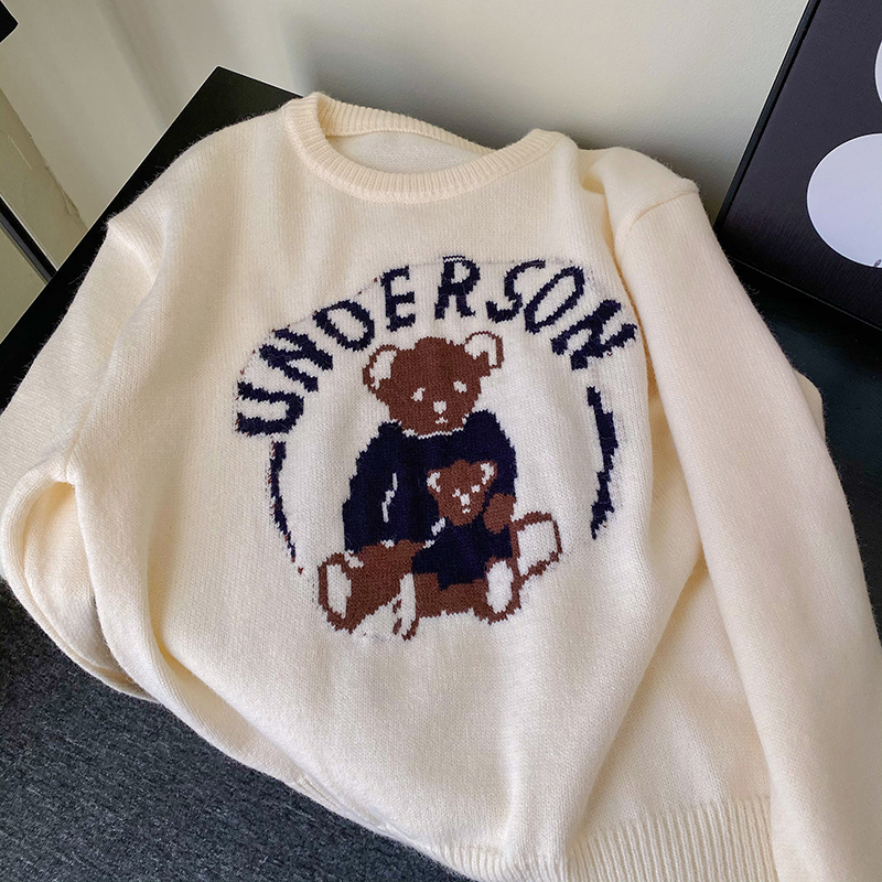 Autumn and winter round neck all-match cubs sweater
