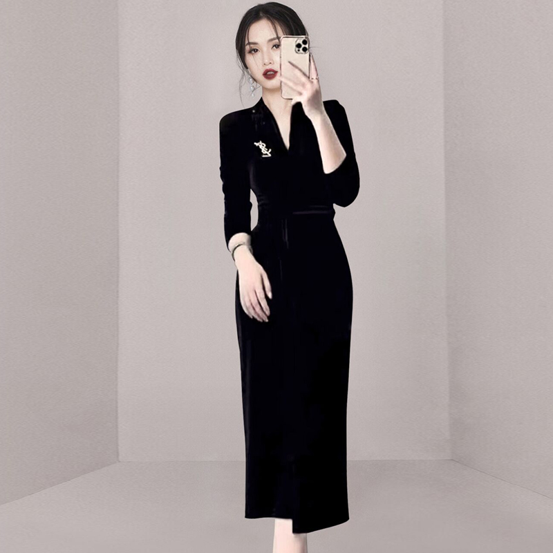 Velvet slim black temperament dress