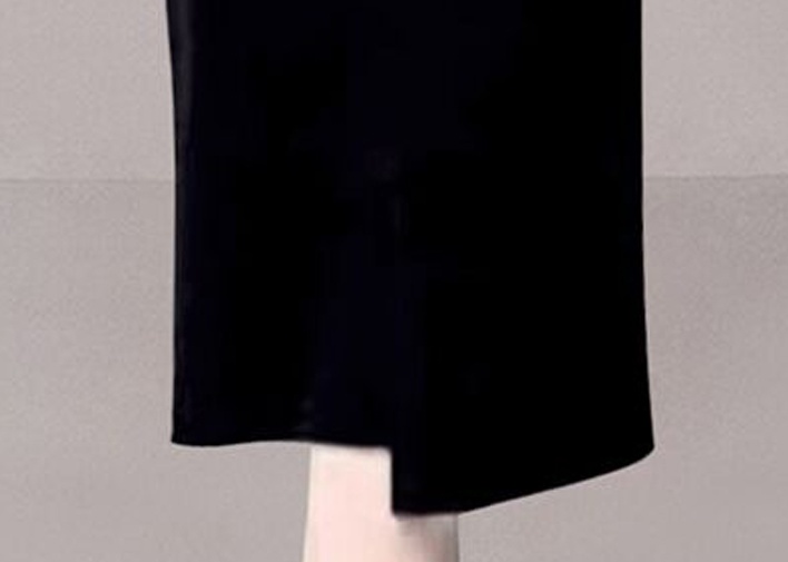 Velvet slim black temperament dress