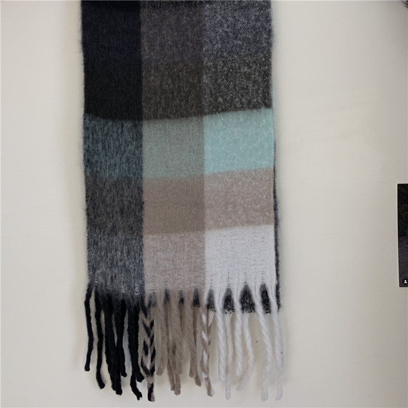 Autumn and winter plaid winter thick scarves