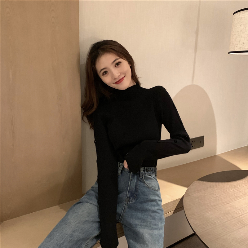 Pure pullover bottoming buckle sweater for women