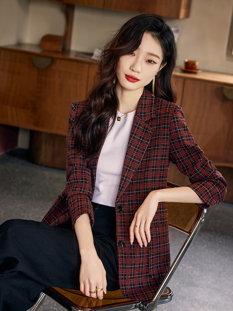 Slim autumn and winter coat plaid long business suit