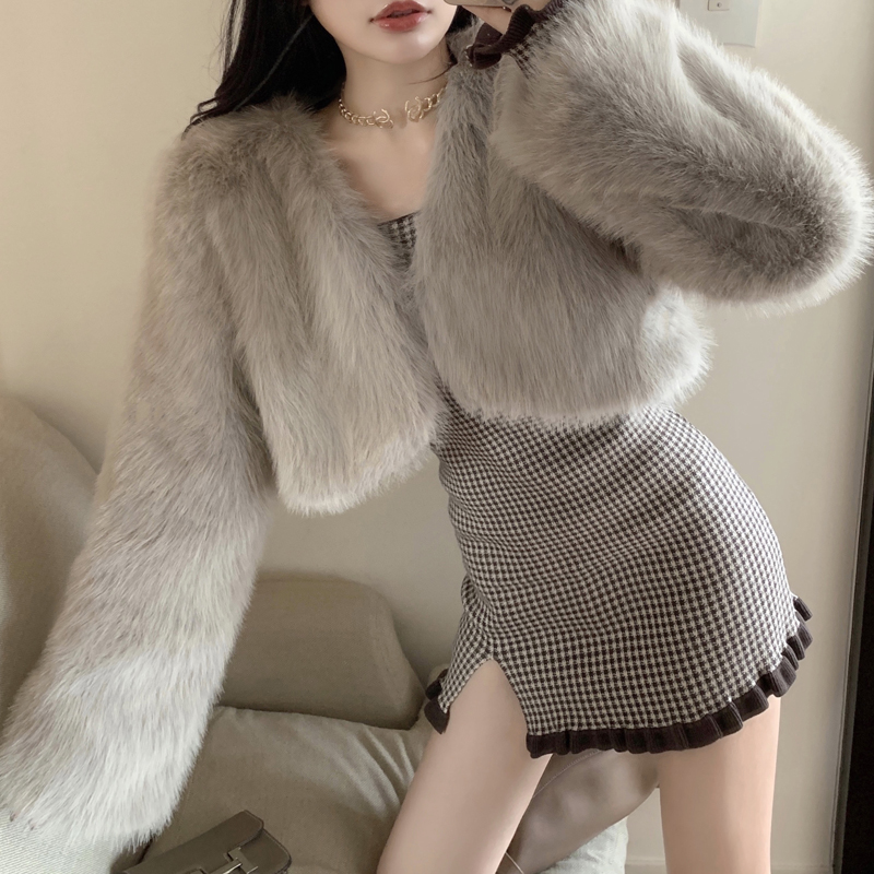 Fluffy autumn coat short faux fur tops for women