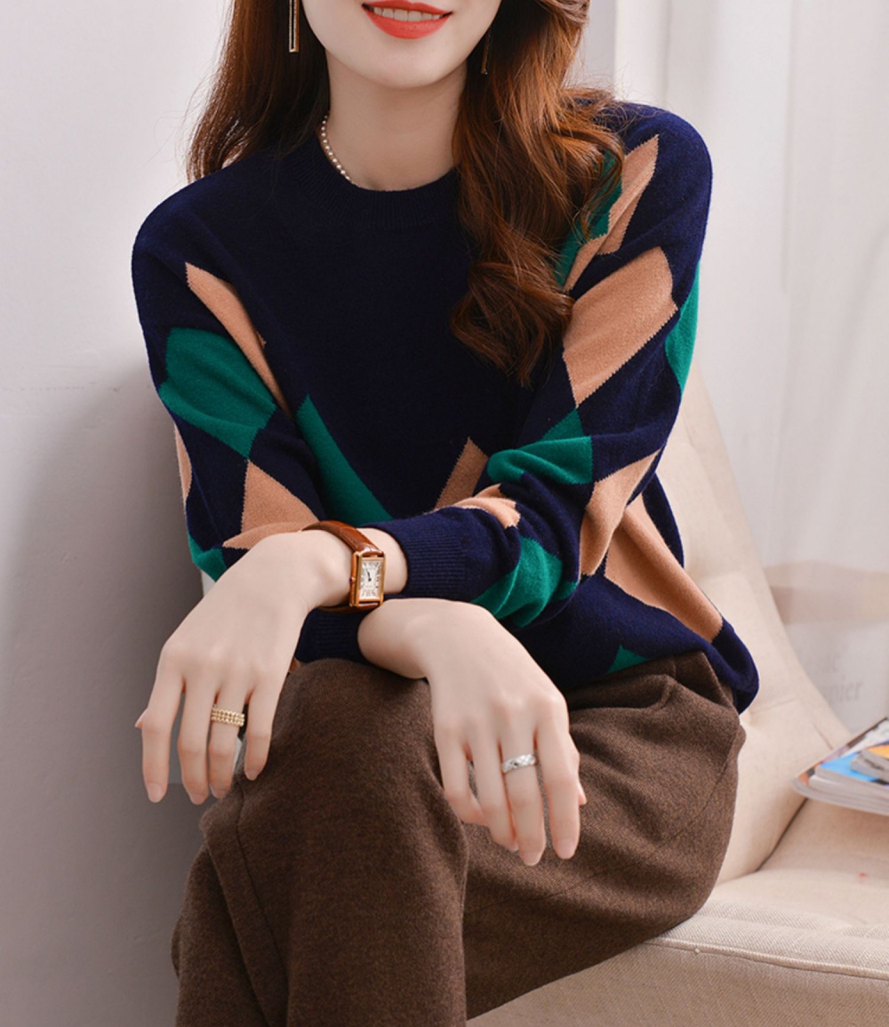 Light colors Korean style thick sweater for women