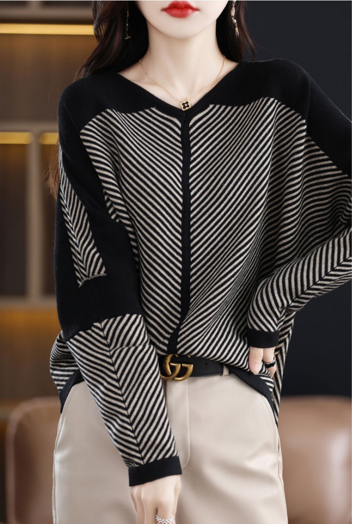 Knitted Casual sweater stripe loose bottoming shirt