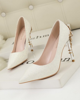 Shiny pointed shoes flowers wedding shoes for women
