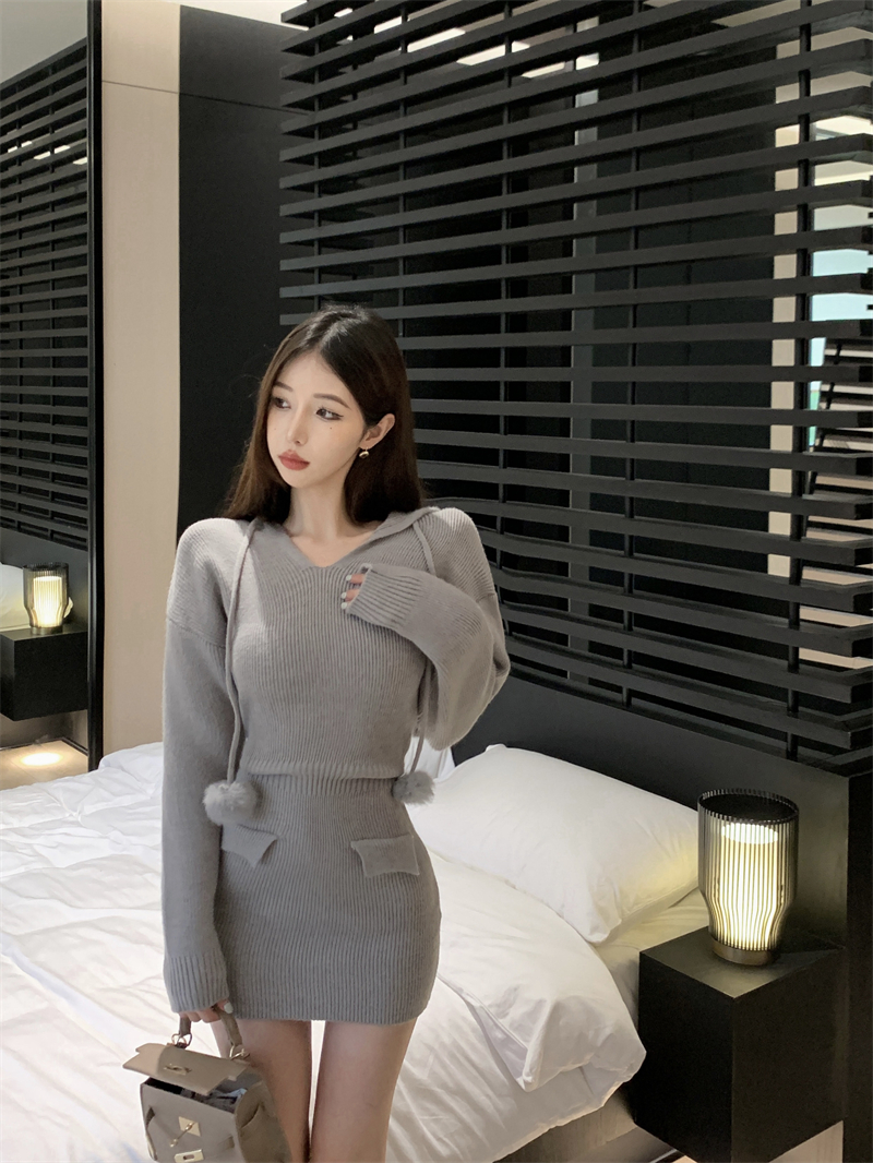 Knitted long sleeve dress slim sweater for women