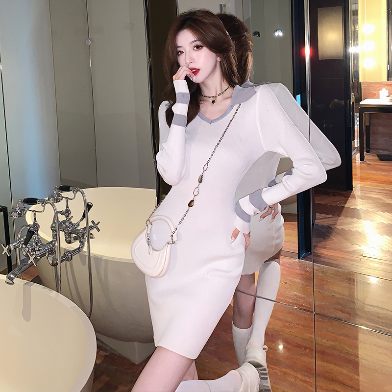 Korean style bottoming V-neck dress for women
