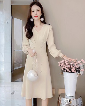 Pinched waist slim bottoming autumn and winter dress