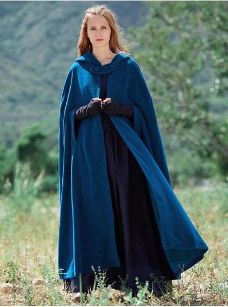 Hooded European style woolen coat lengthen cloak