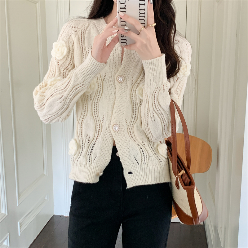 Fashion and elegant colors cardigan knitted sweater